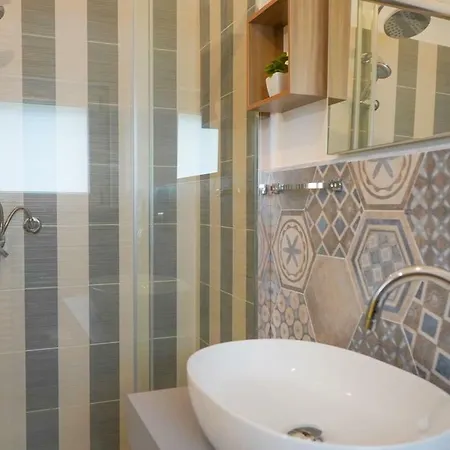 Giulia Bed & Breakfast 3*